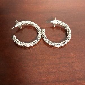 Kendra Scott hoop earrings